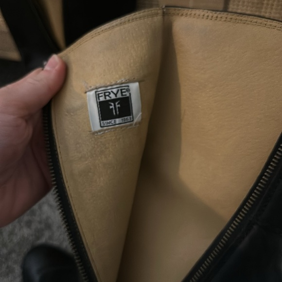 WOMENS FRYE BOOTS - Picture 2 of 4